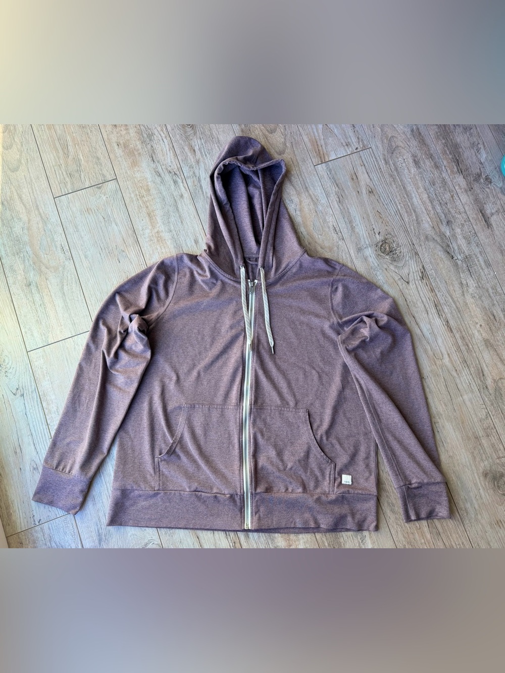 Vuori Women’s Halo Performance Hoodie 2.0 Heathered Purple Elderberry Jacket XL